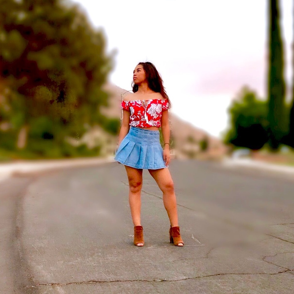 Forever 21 Pleated Denim Mini Skirt S